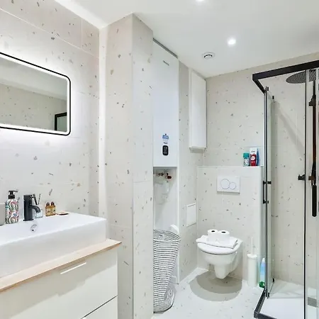 Charme Parisien 4 Personnes, 1 Chambre, 19eme Apartment Paris