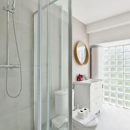 Charme Parisien 4 Personnes, 1 Chambre, 19eme * Paris
