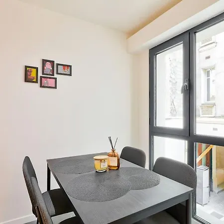 Lejlighed Charme Parisien 4 Personnes, 1 Chambre, 19eme